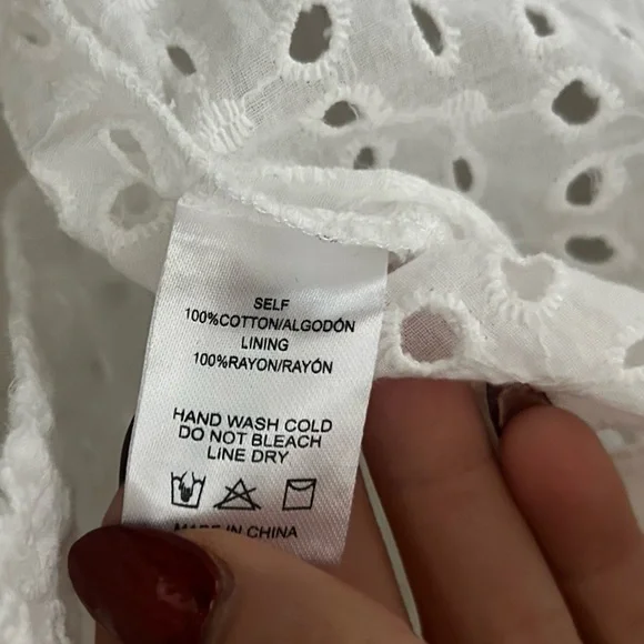 Evereve Small White Calista Eyelet Ruffle Sleeve Button Down Blouse - Picture 3 of 4